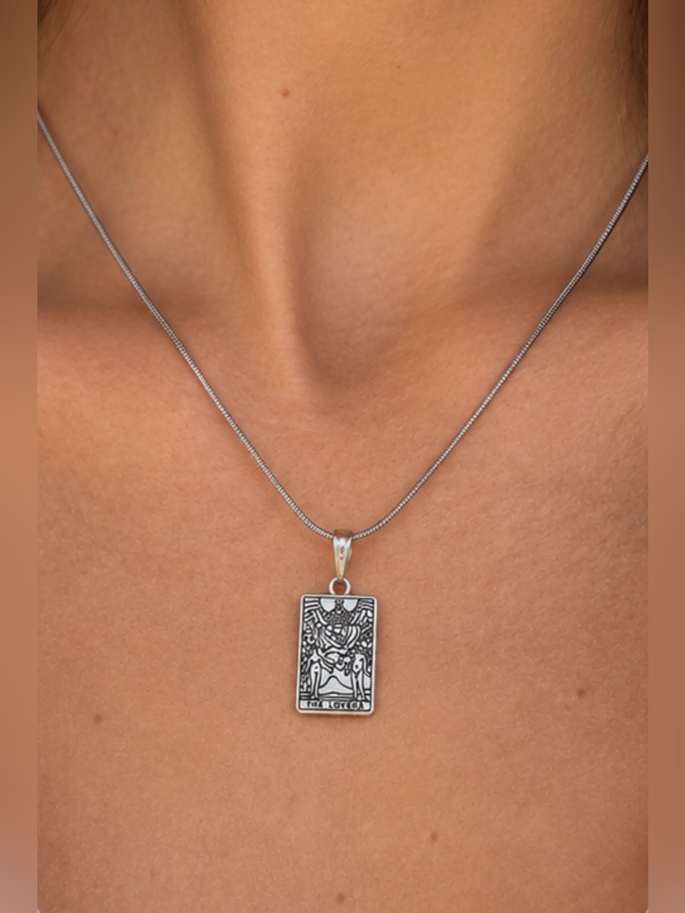 🔮 Tarot Card Necklace - The Lovers